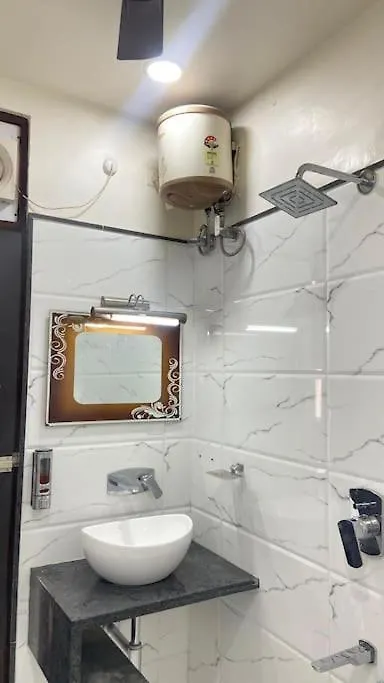 Raahi Luxury Villa Near Kashi Vishwanath Bénarès